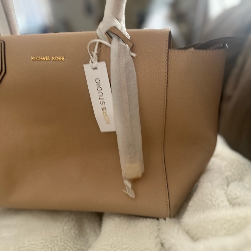 Michael kors handbag